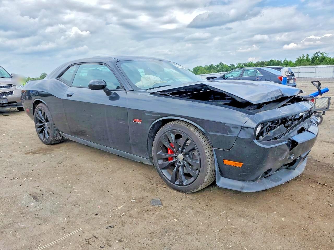 Dodge Challenger - zdjęcie 4