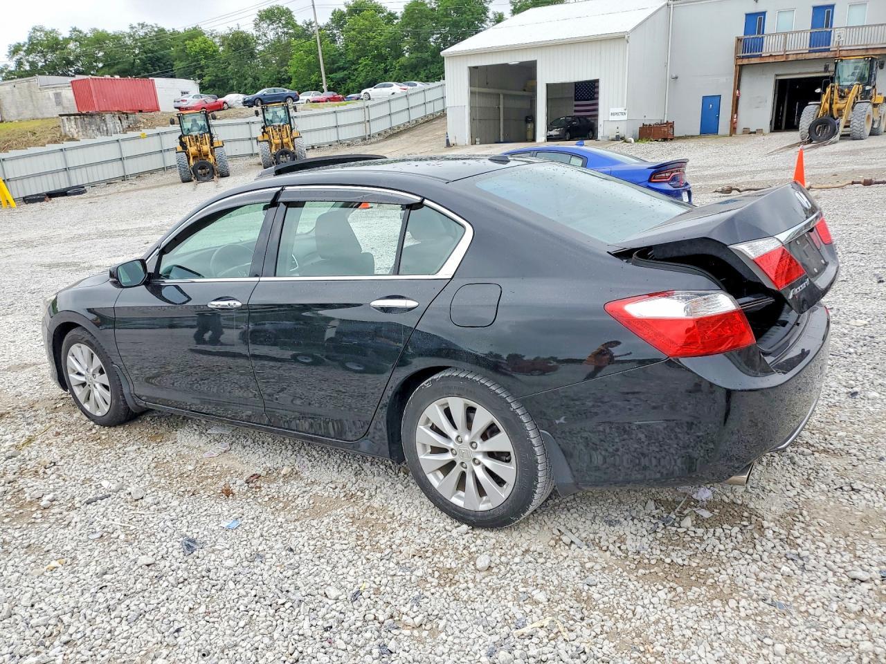 2015 Honda Accord Touring - zdjęcie 2