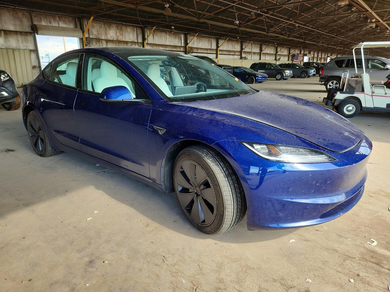 2025 Tesla Model 3 - zdjęcie 4
