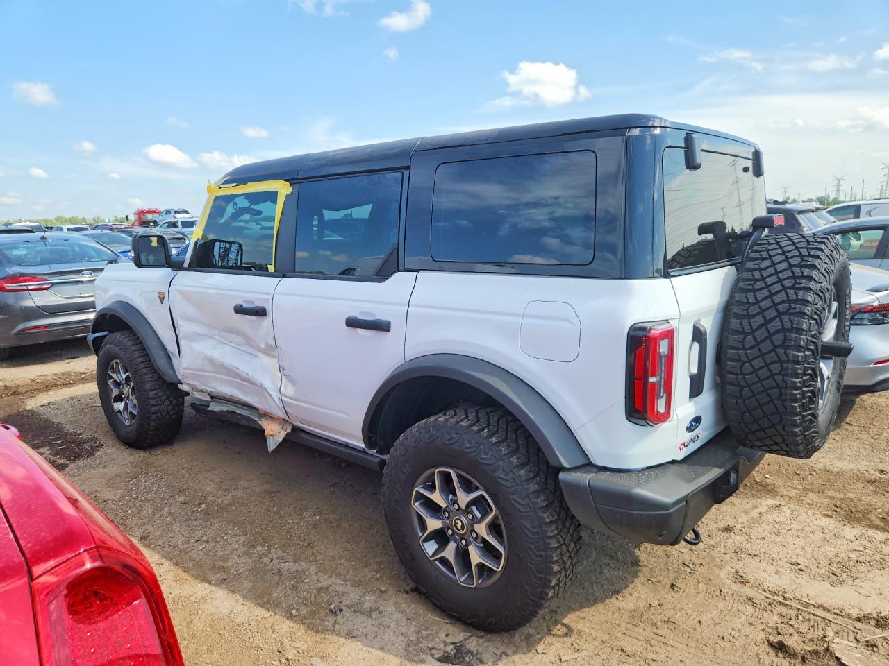 2025 Ford Bronco Badlands - zdjęcie 2