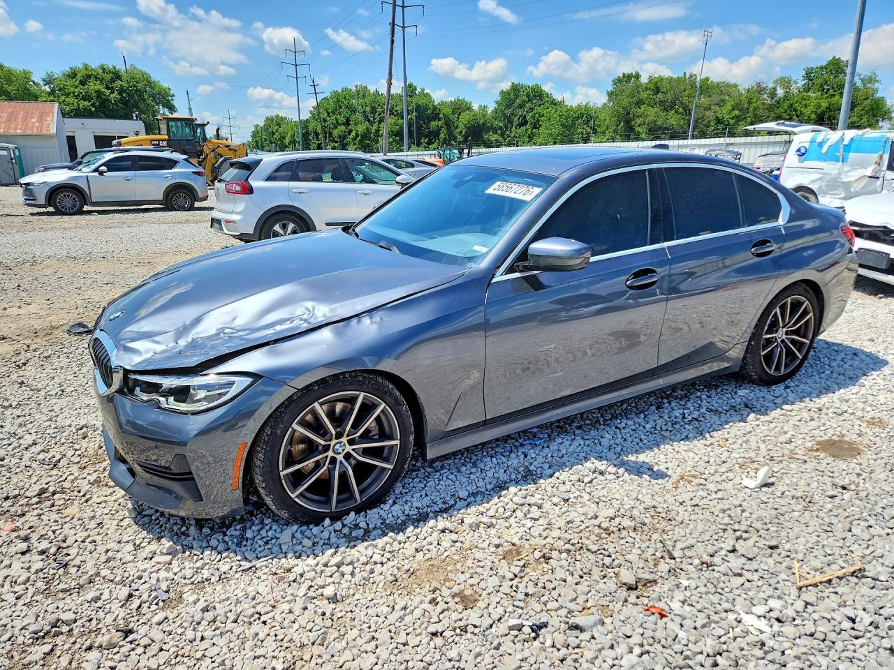 2021 BMW 330Xi - zdjęcie główne