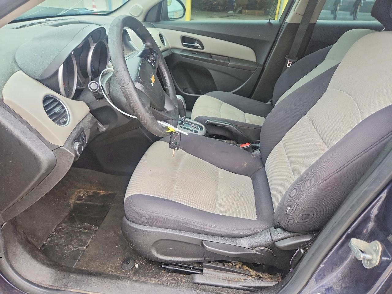 2013 Chevrolet Cruze Ls - zdjęcie 7