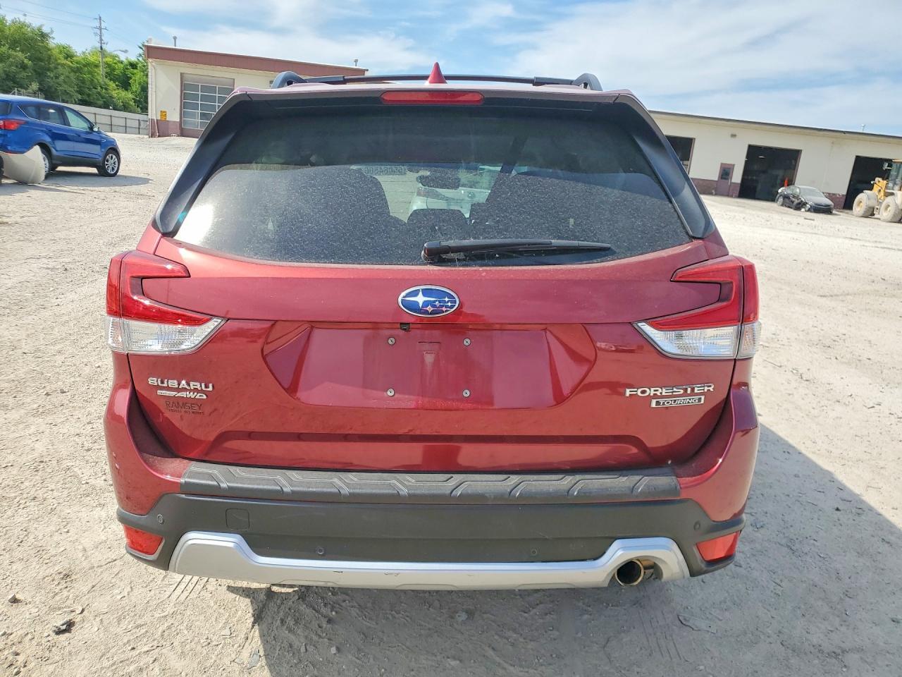 2021 Subaru Forester Touring - zdjęcie 6