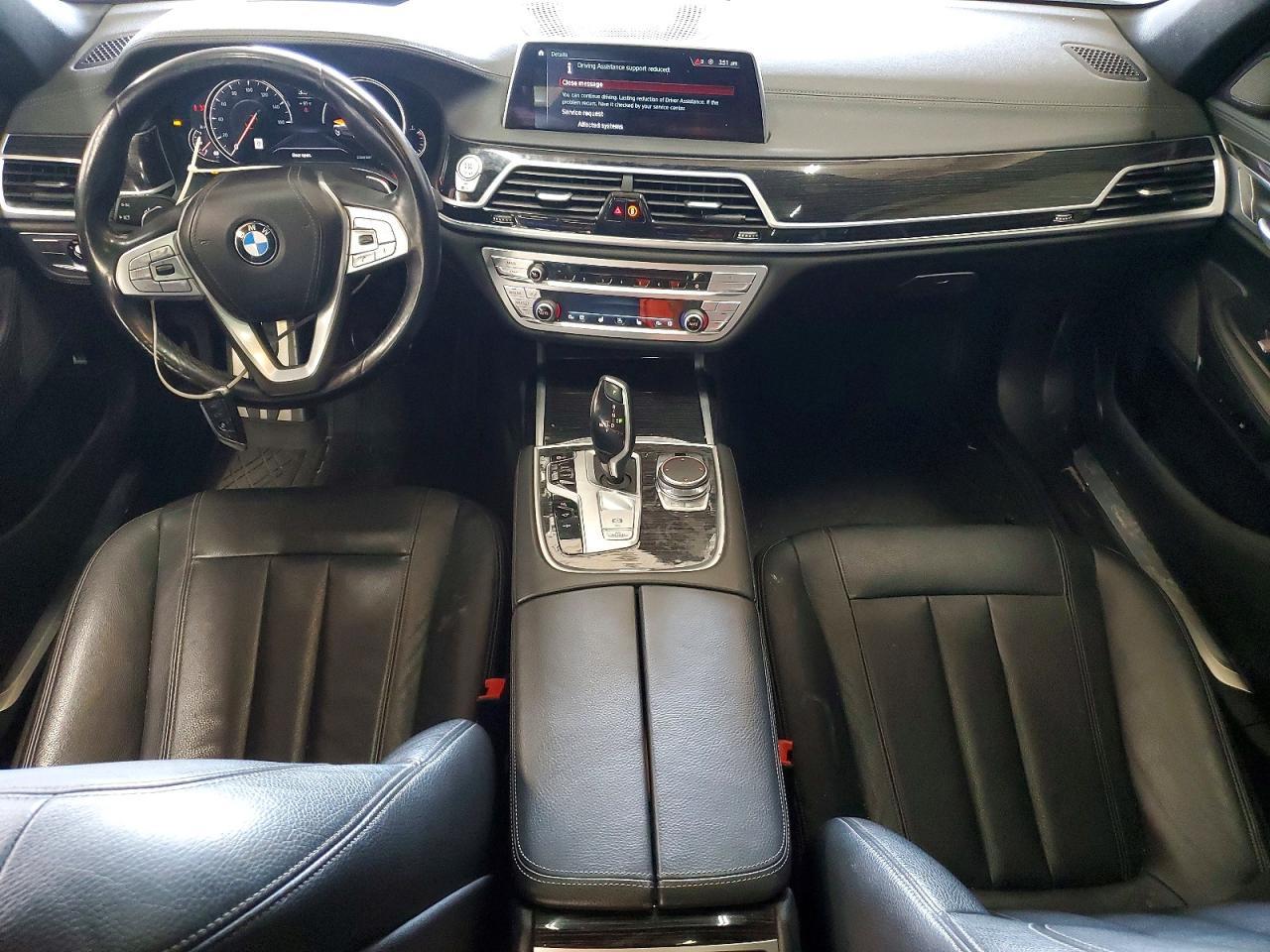 2019 BMW 740 I - zdjęcie 8