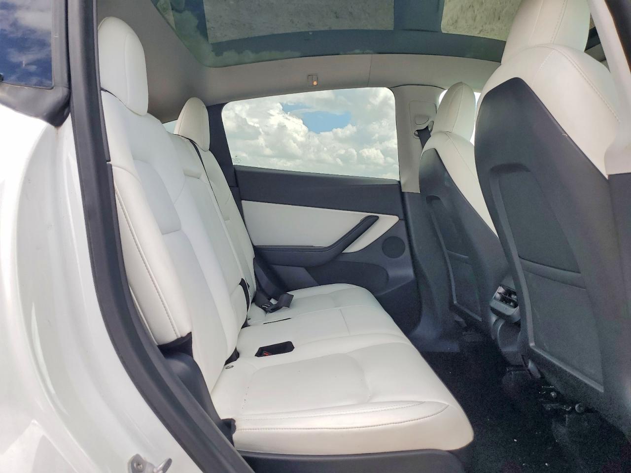 2021 Tesla Model Y - zdjęcie 11