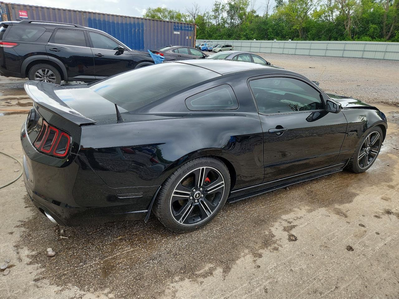 2014 Ford Mustang Gt - zdjęcie 3