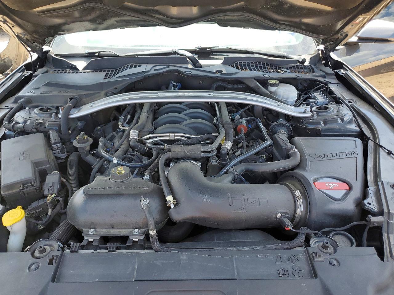 2019 Ford Mustang Coupe - zdjęcie 11