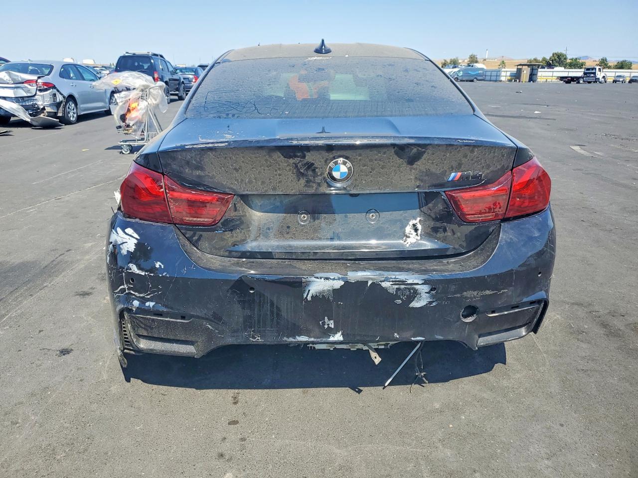 2018 BMW M4 - zdjęcie 6