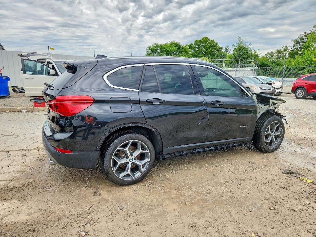 2018 BMW X1 xDrive28I - zdjęcie 3
