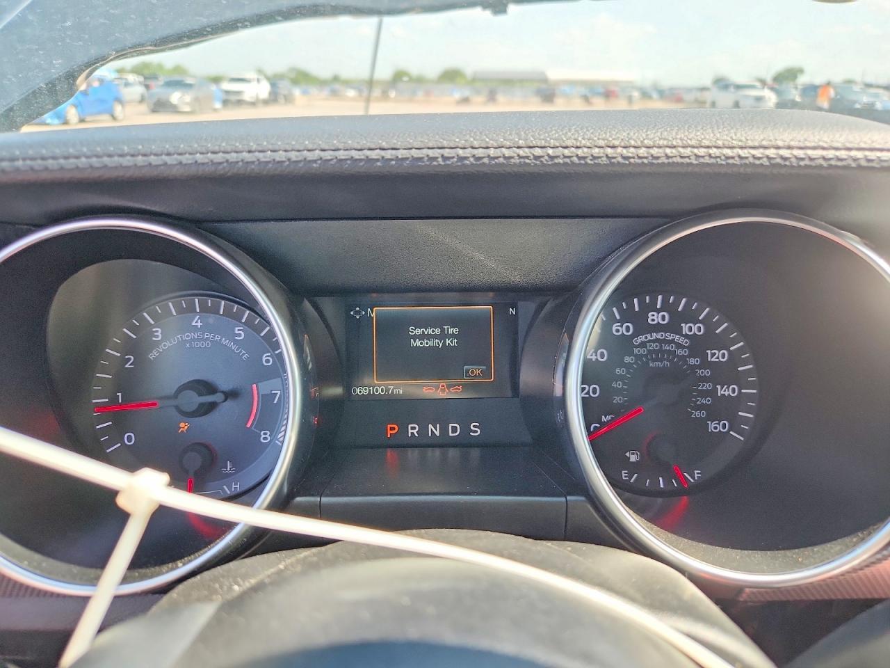 2020 Ford Mustang - zdjęcie 9