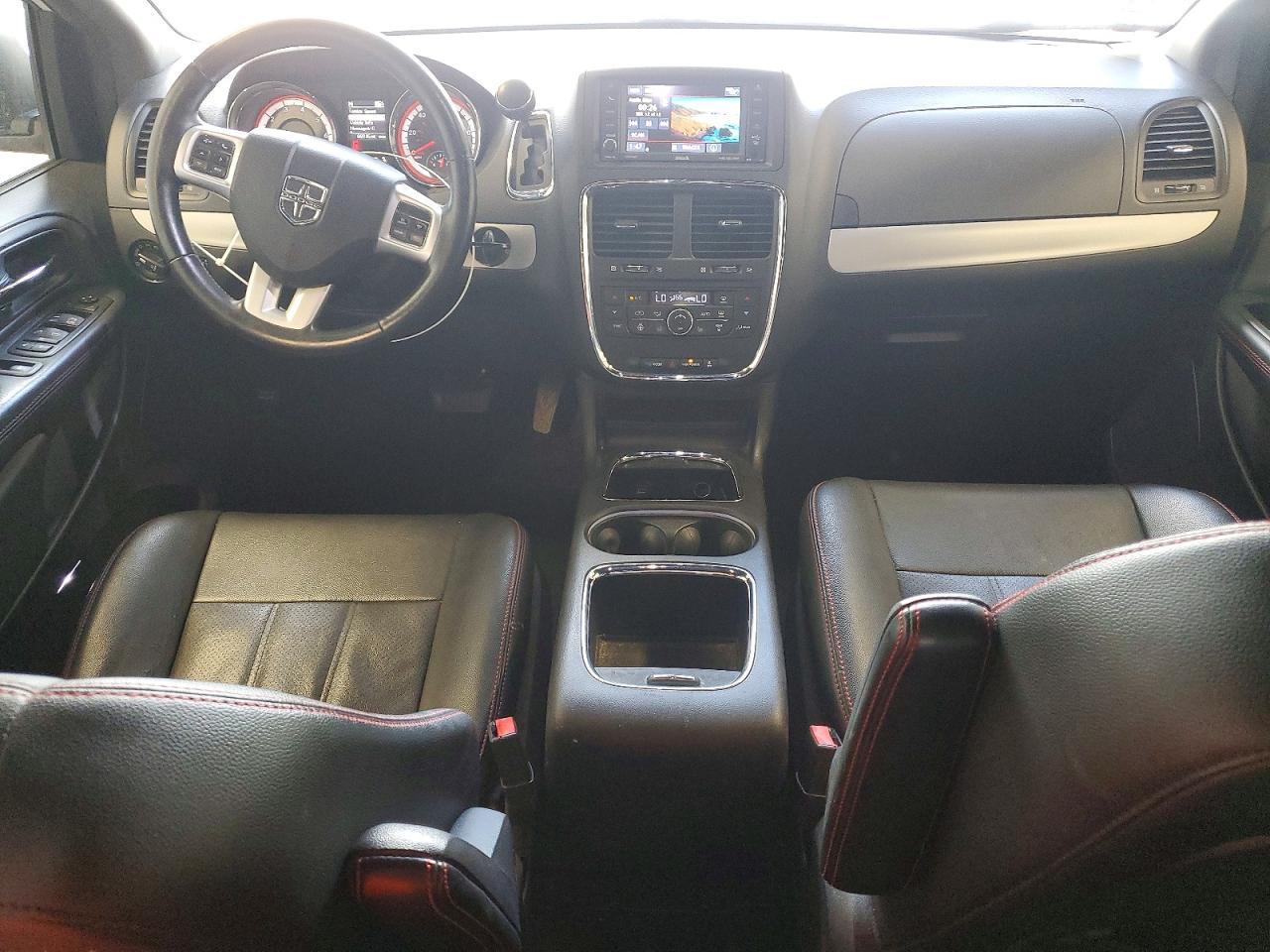 2016 Dodge Grand Caravan R - zdjęcie 8