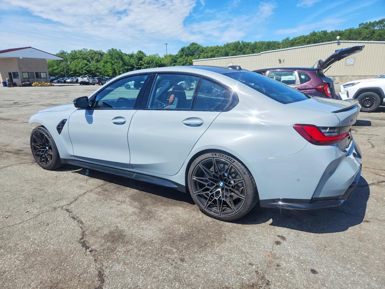 2027 BMW M3 Competition - zdjęcie 2