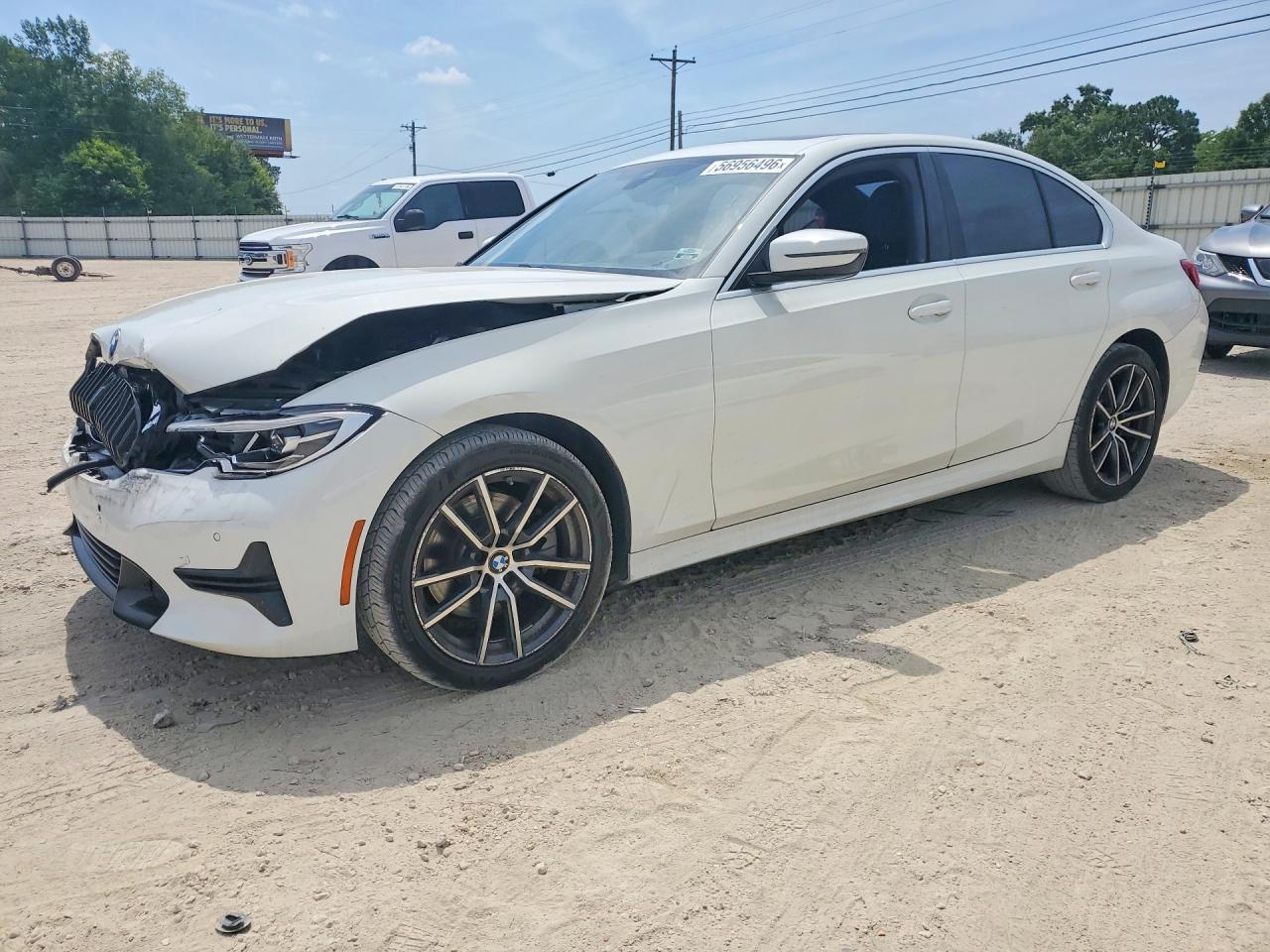 2019 BMW Seria 3 330i - zdjęcie główne