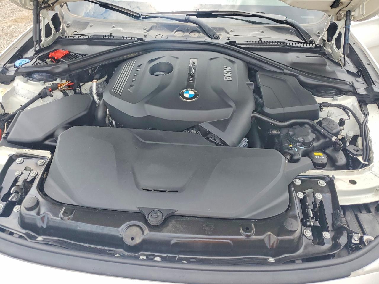 2017 BMW 330 I - zdjęcie 11