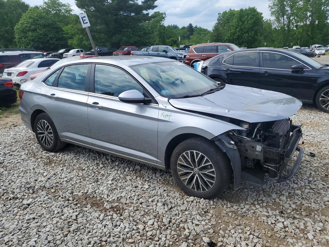 2021 Volkswagen Jetta - zdjęcie 4