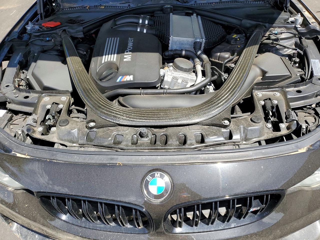2016 BMW M4 - zdjęcie 11