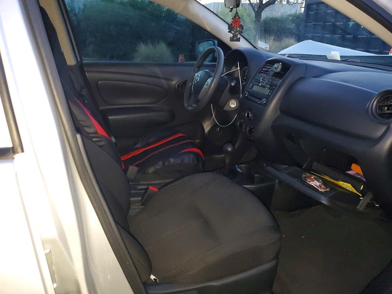 2017 Nissan Versa 1.6 S Plus - zdjęcie 13