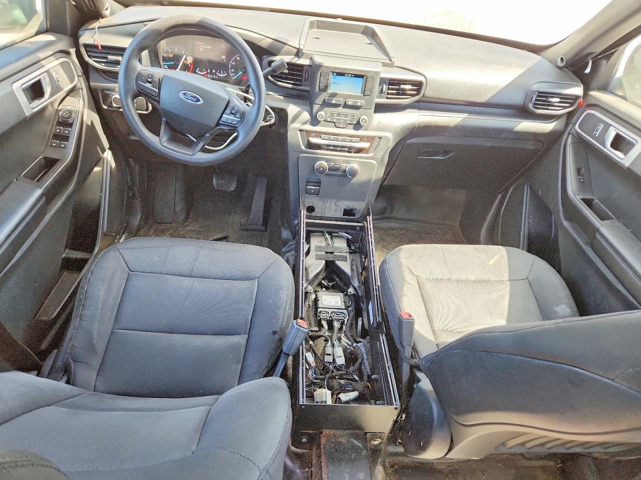 2020 Ford Explorer Police Interceptor - zdjęcie 8
