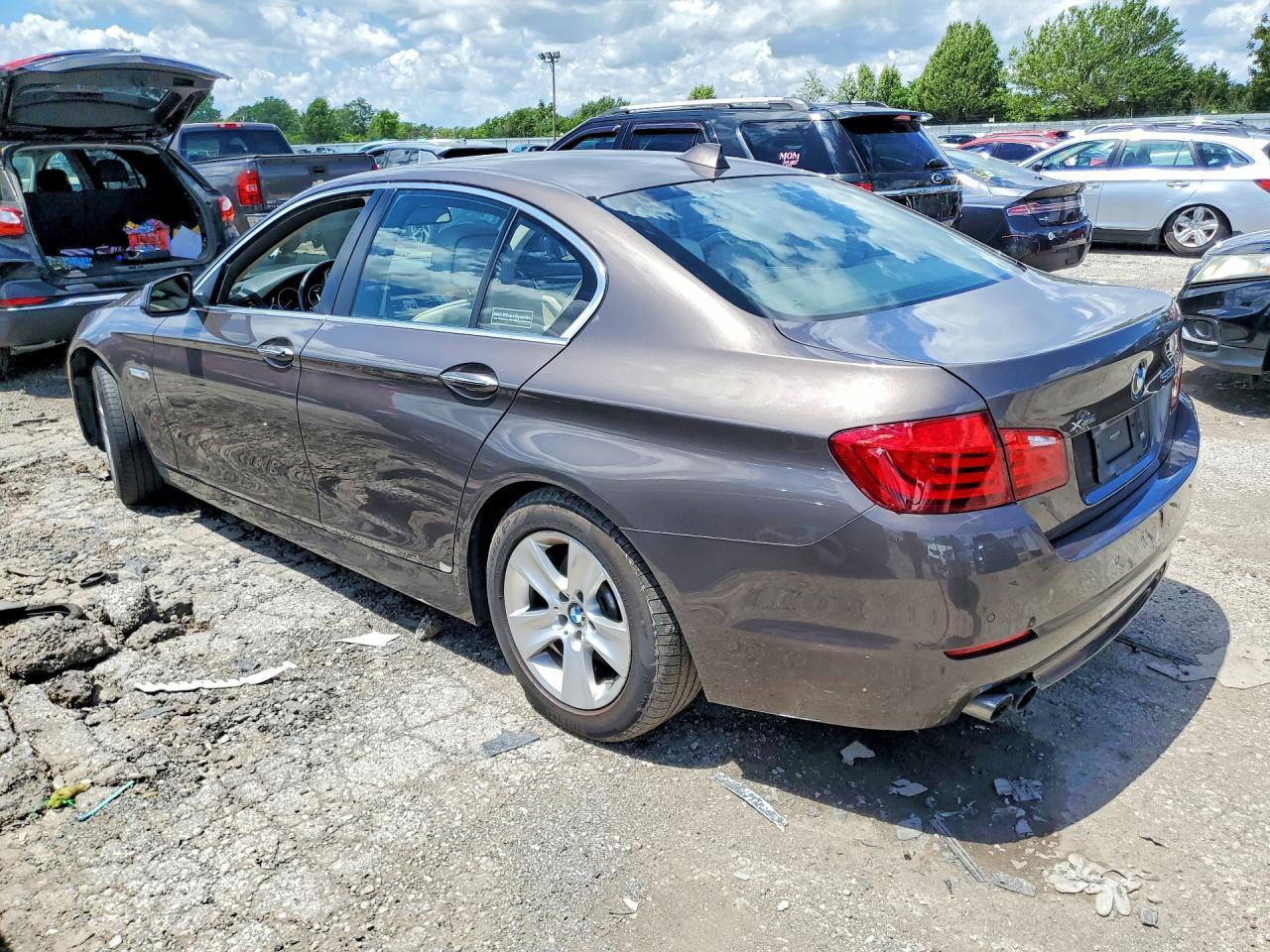 BMW Seria 5 - zdjęcie 2
