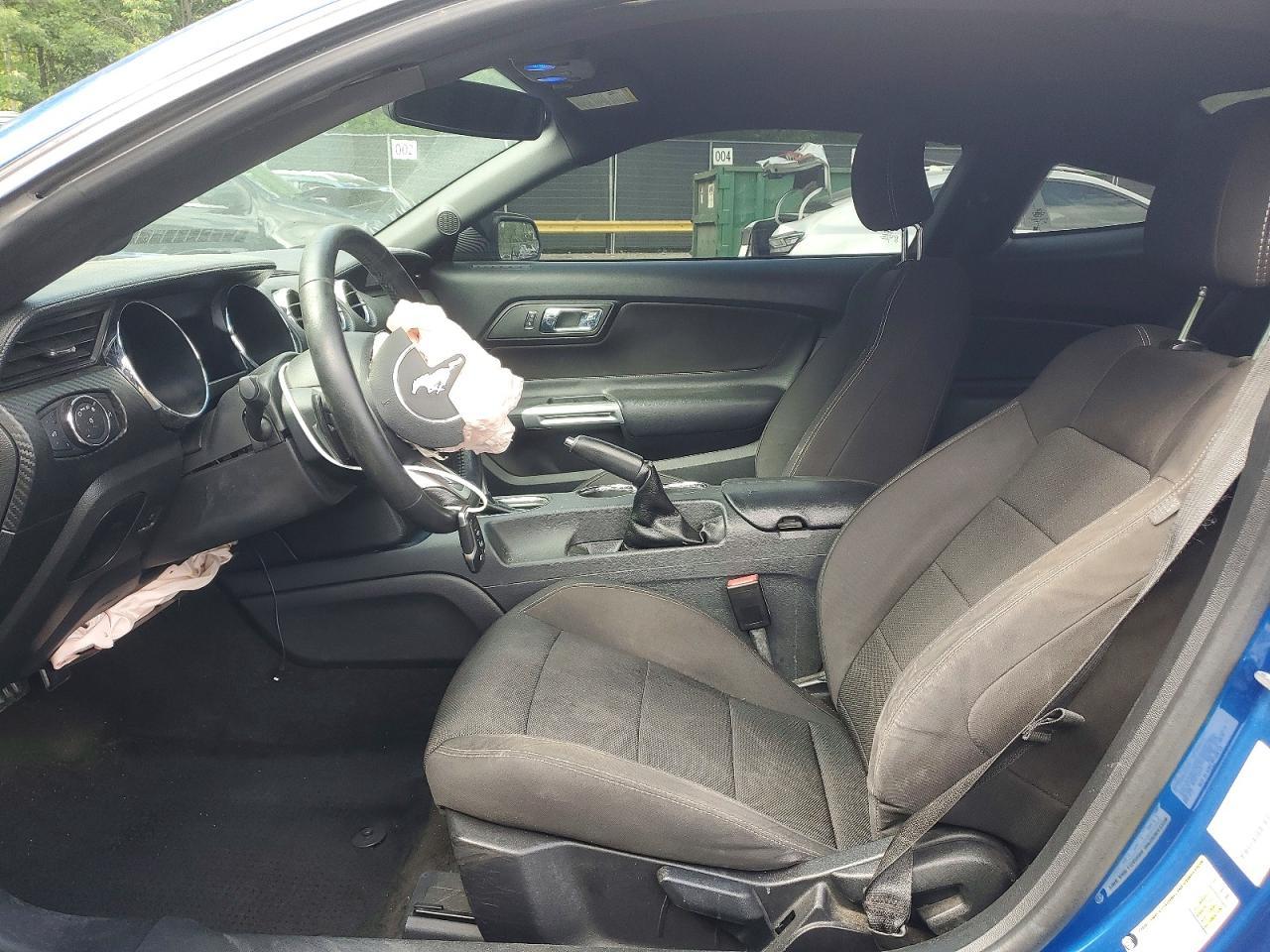 2017 Ford Mustang - zdjęcie 7