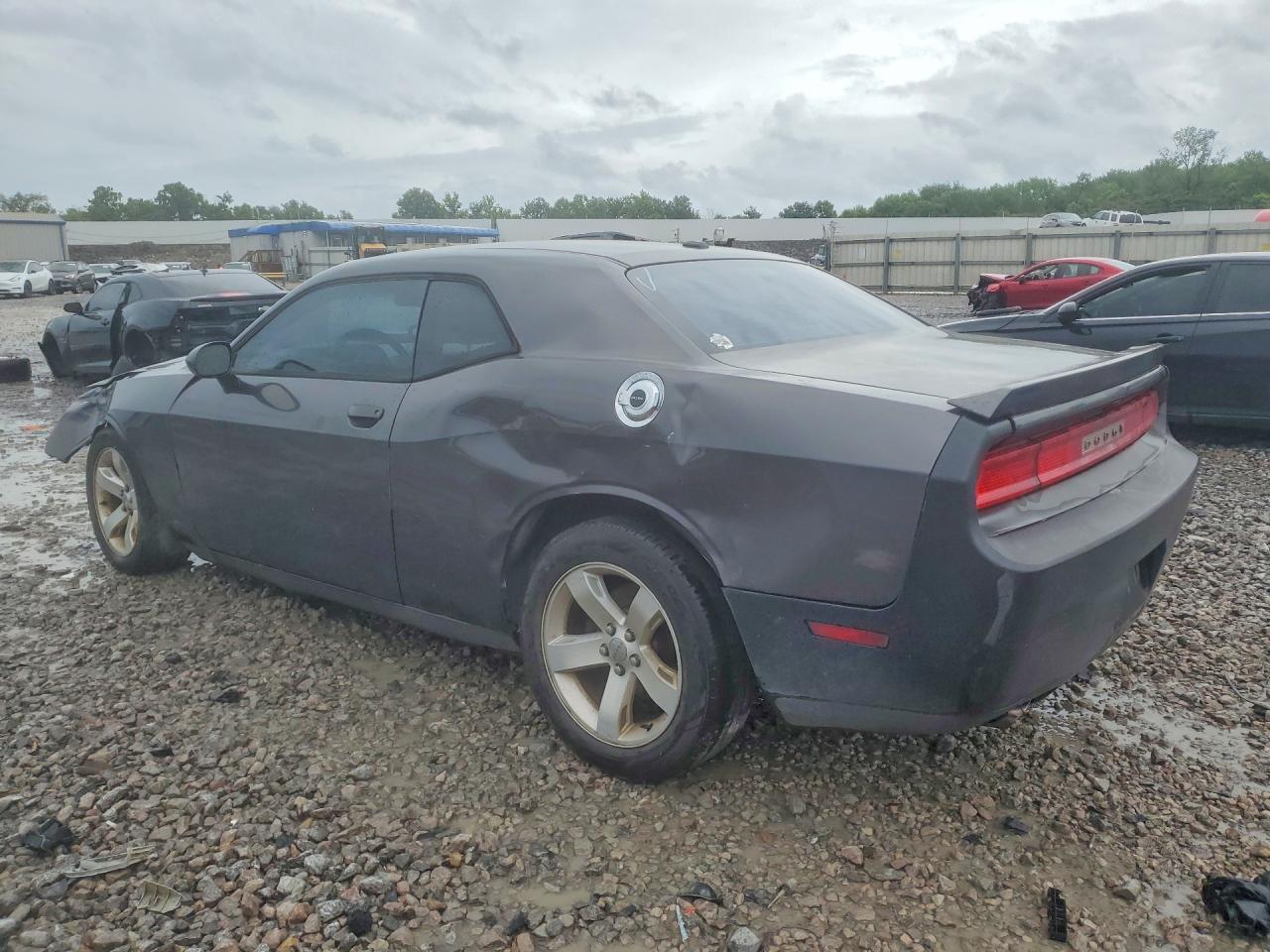 2013 Dodge Challenger Sxt - zdjęcie 2