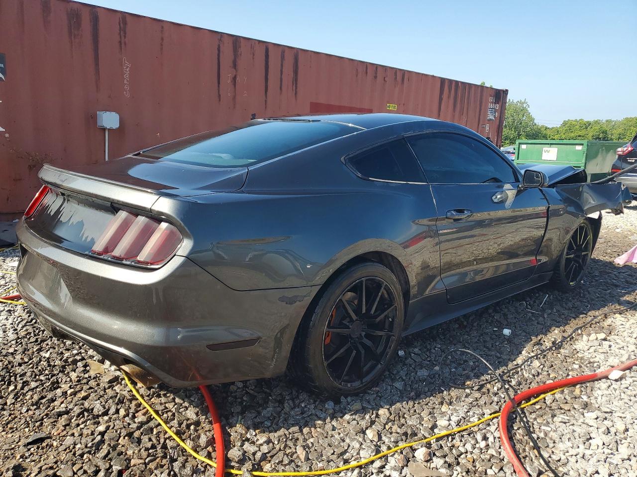 2016 Ford Mustang - zdjęcie 3