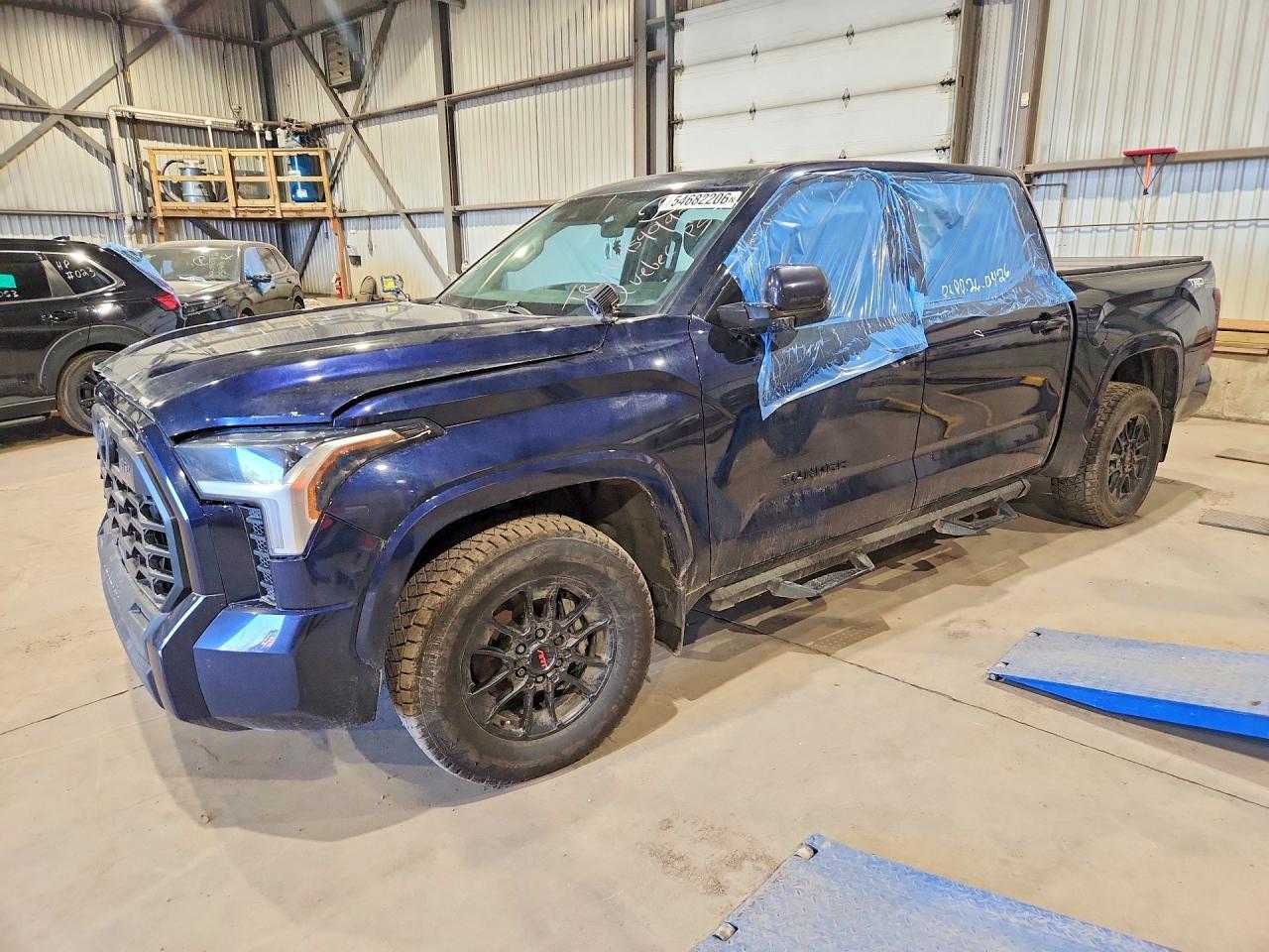 2024 Toyota Tundra Sr5 - zdjęcie główne