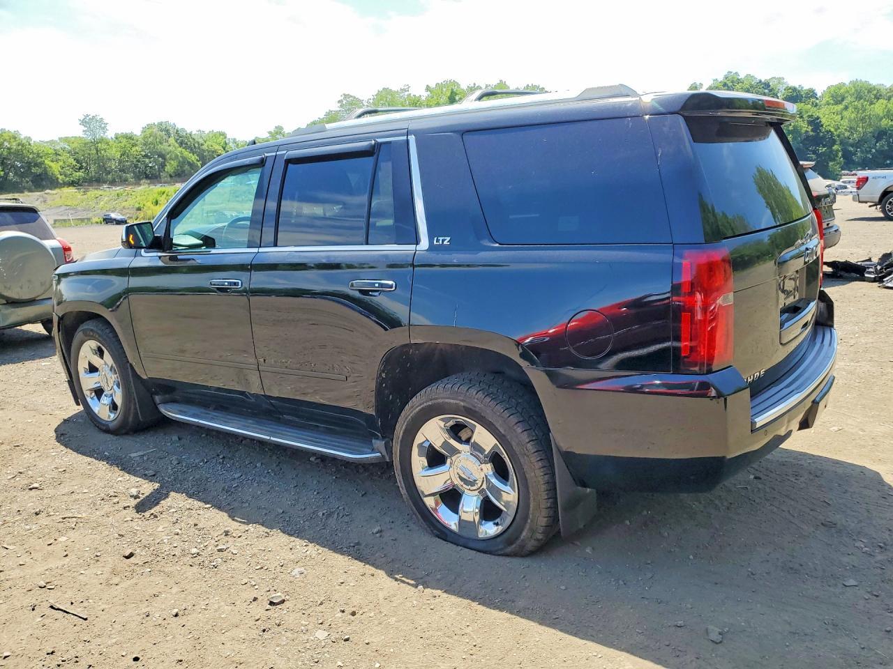 2016 Chevrolet Tahoe K1500 Ltz - zdjęcie 2
