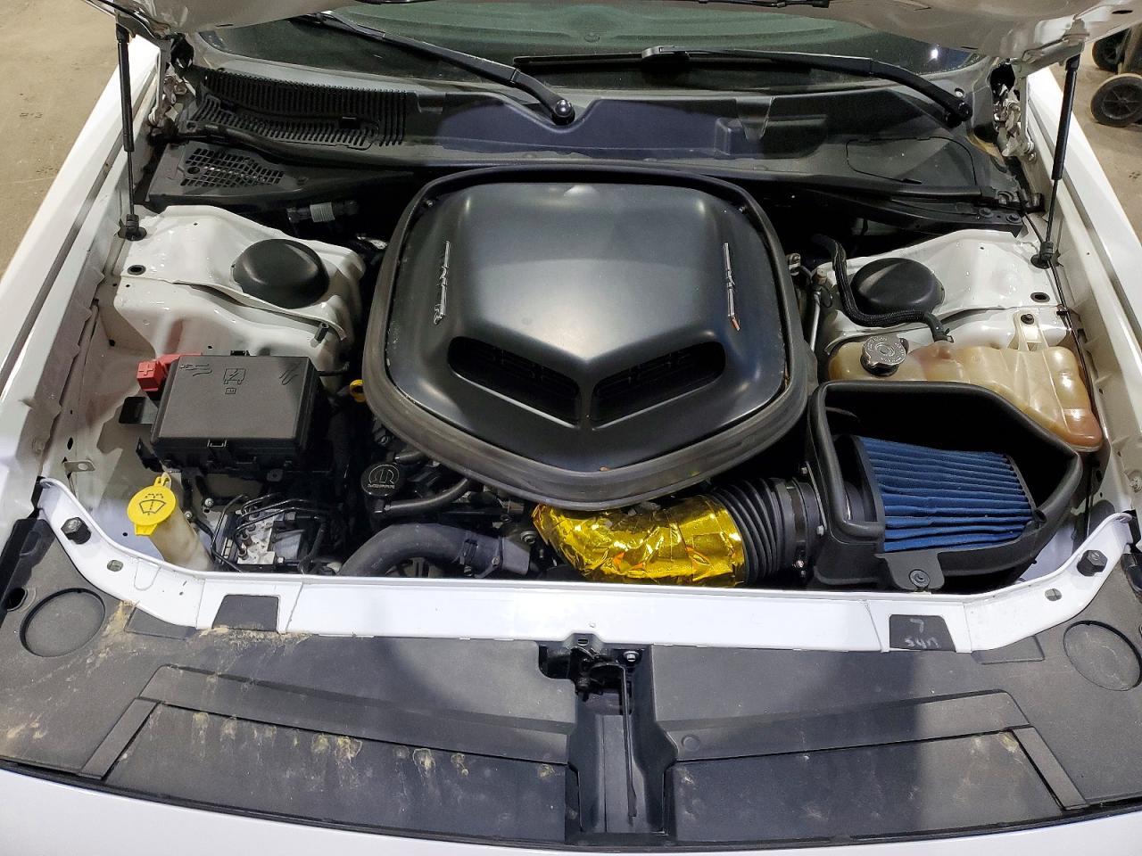 2016 Dodge Challenger R - zdjęcie 11