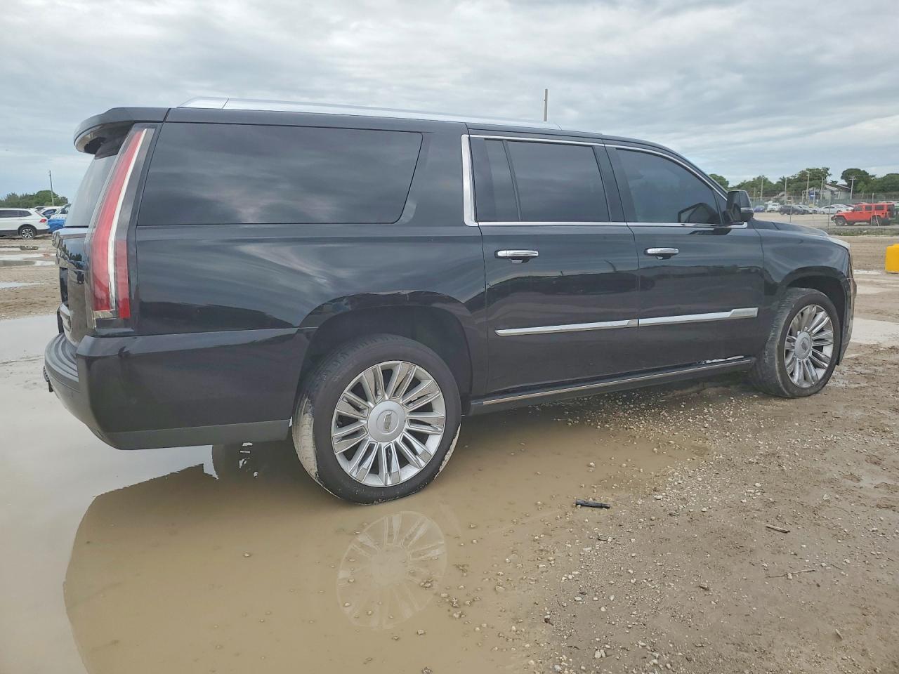 2018 Cadillac Escalade Esv Platinum - zdjęcie 3