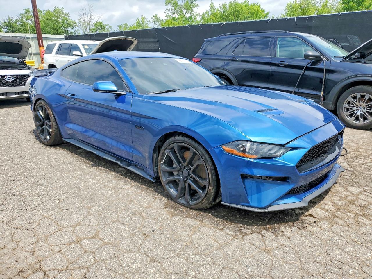2022 Ford Mustang Gt - zdjęcie 4