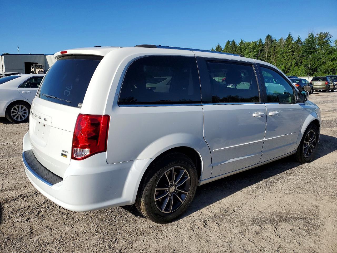 2017 Dodge Grand Caravan Sxt - zdjęcie 3