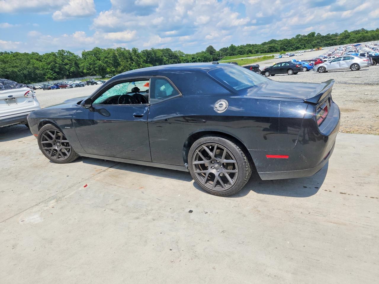 2019 Dodge Challenger R - zdjęcie 2