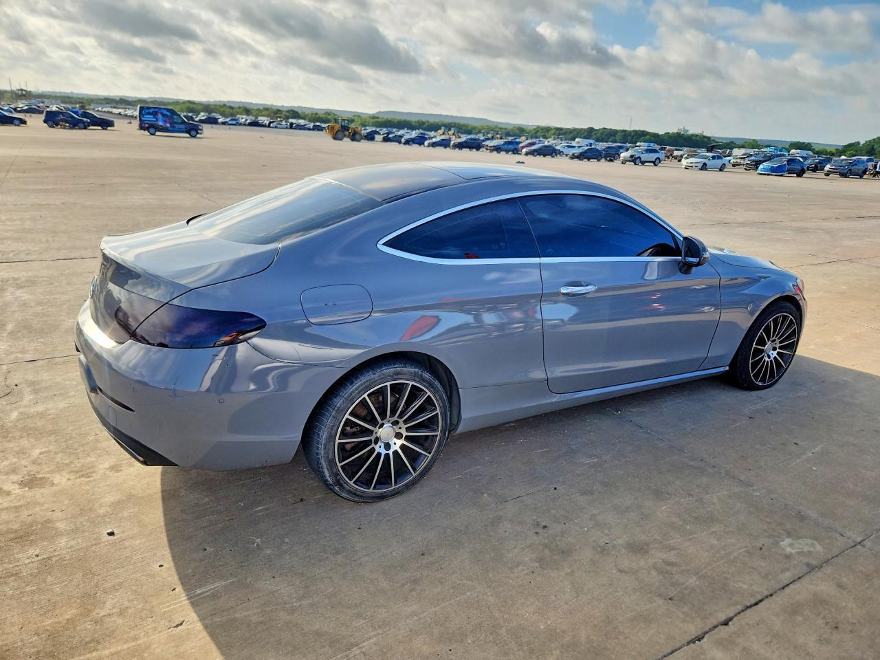 2017 Mercedes-Benz C 300 - zdjęcie 3