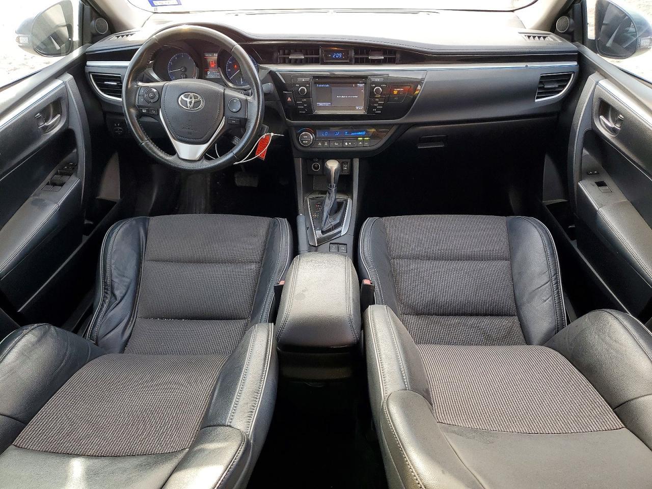 2016 Toyota Corolla - zdjęcie 8