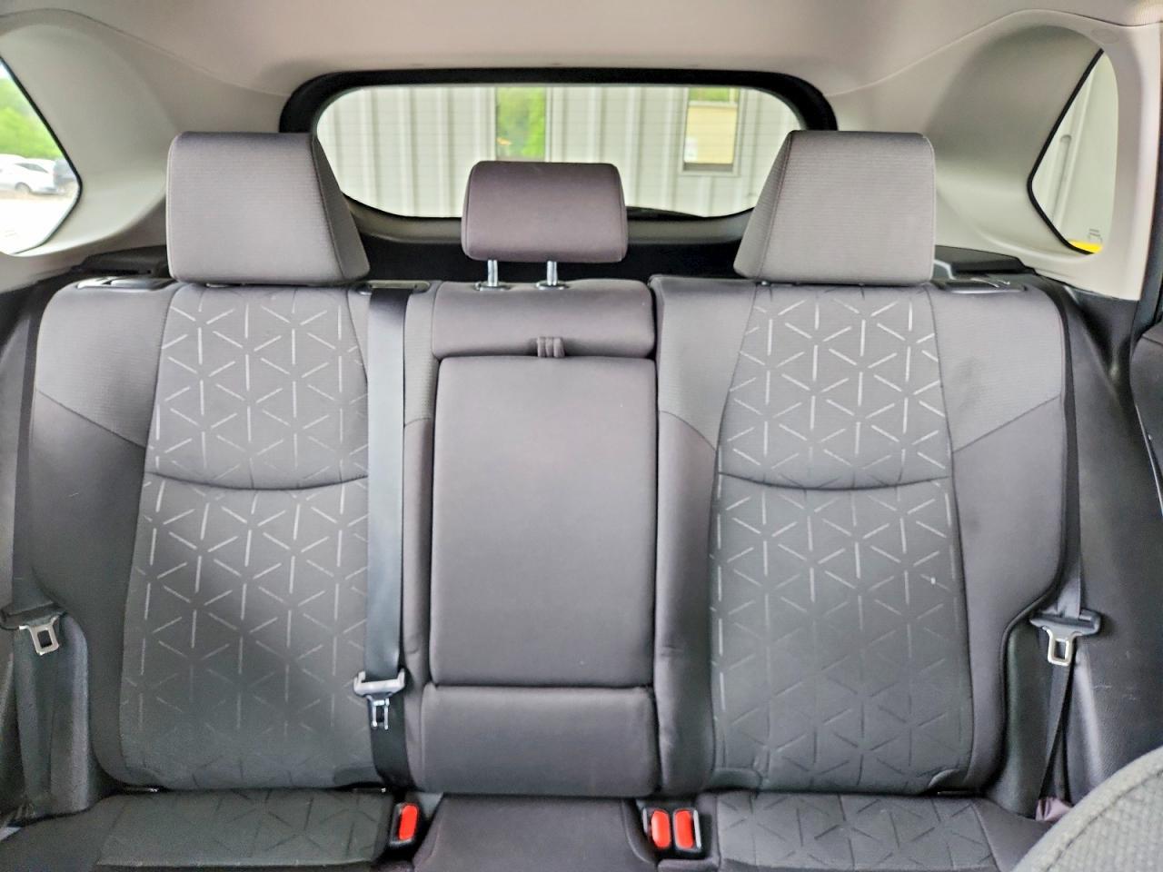 2021 Toyota Rav4 Xle - zdjęcie 10