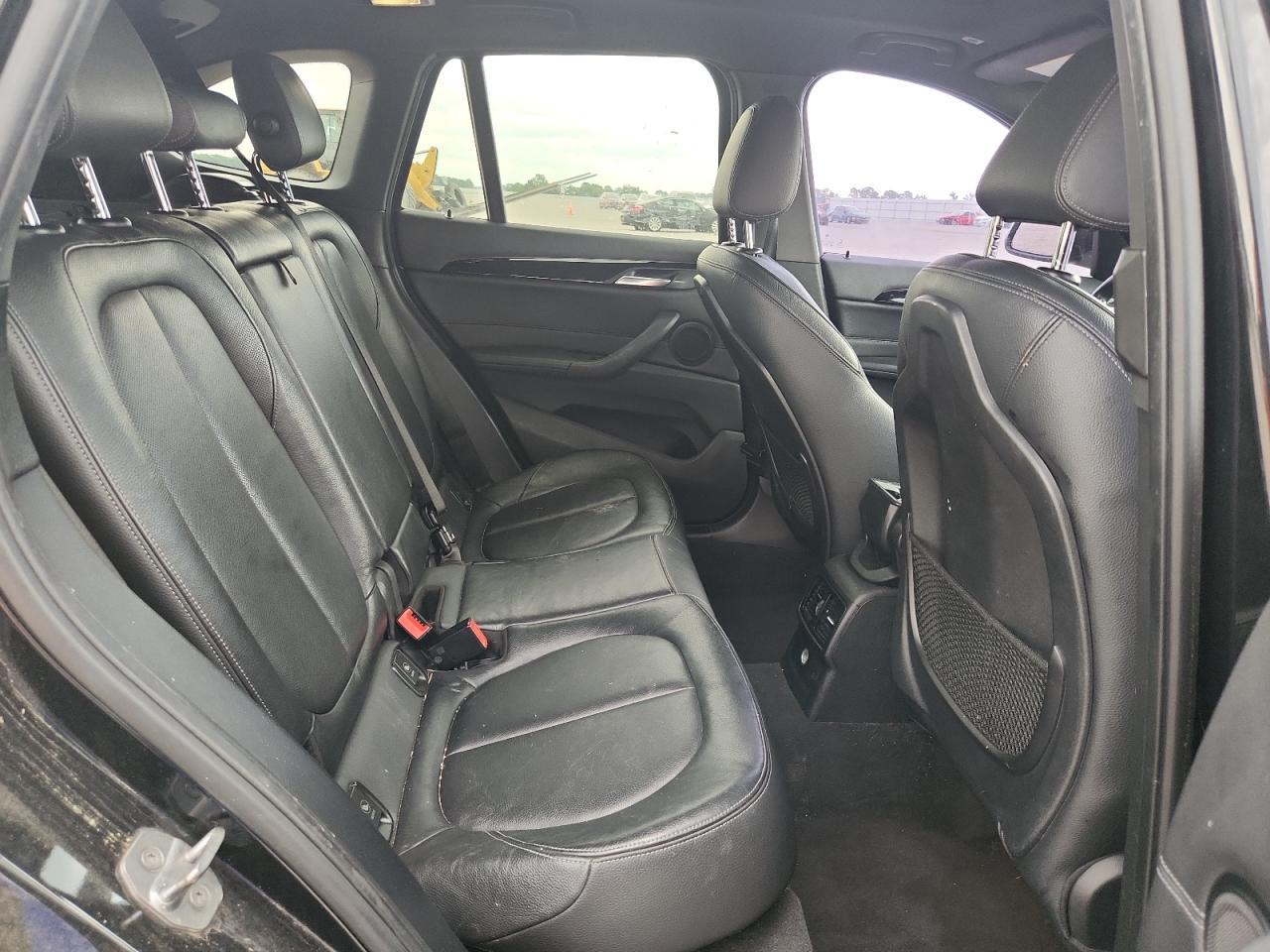 2017 BMW X1 xDrive28I - zdjęcie 11
