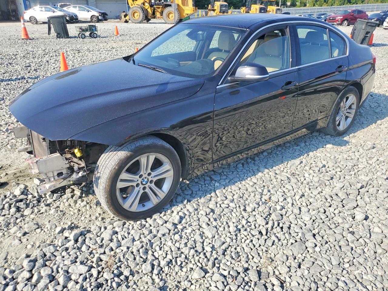 2018 BMW Seria 3 330i - zdjęcie główne