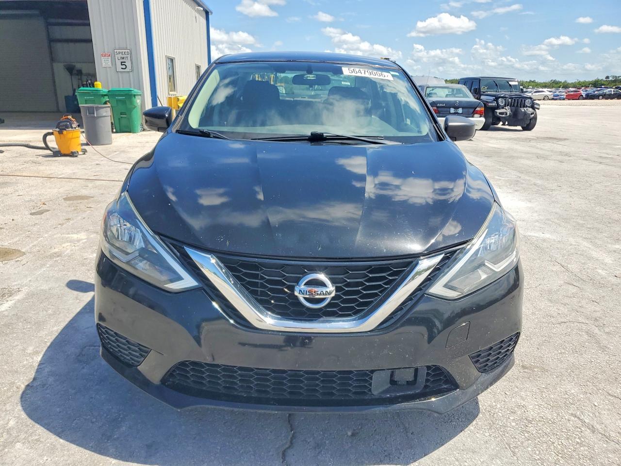 2018 Nissan Sentra S - zdjęcie 5