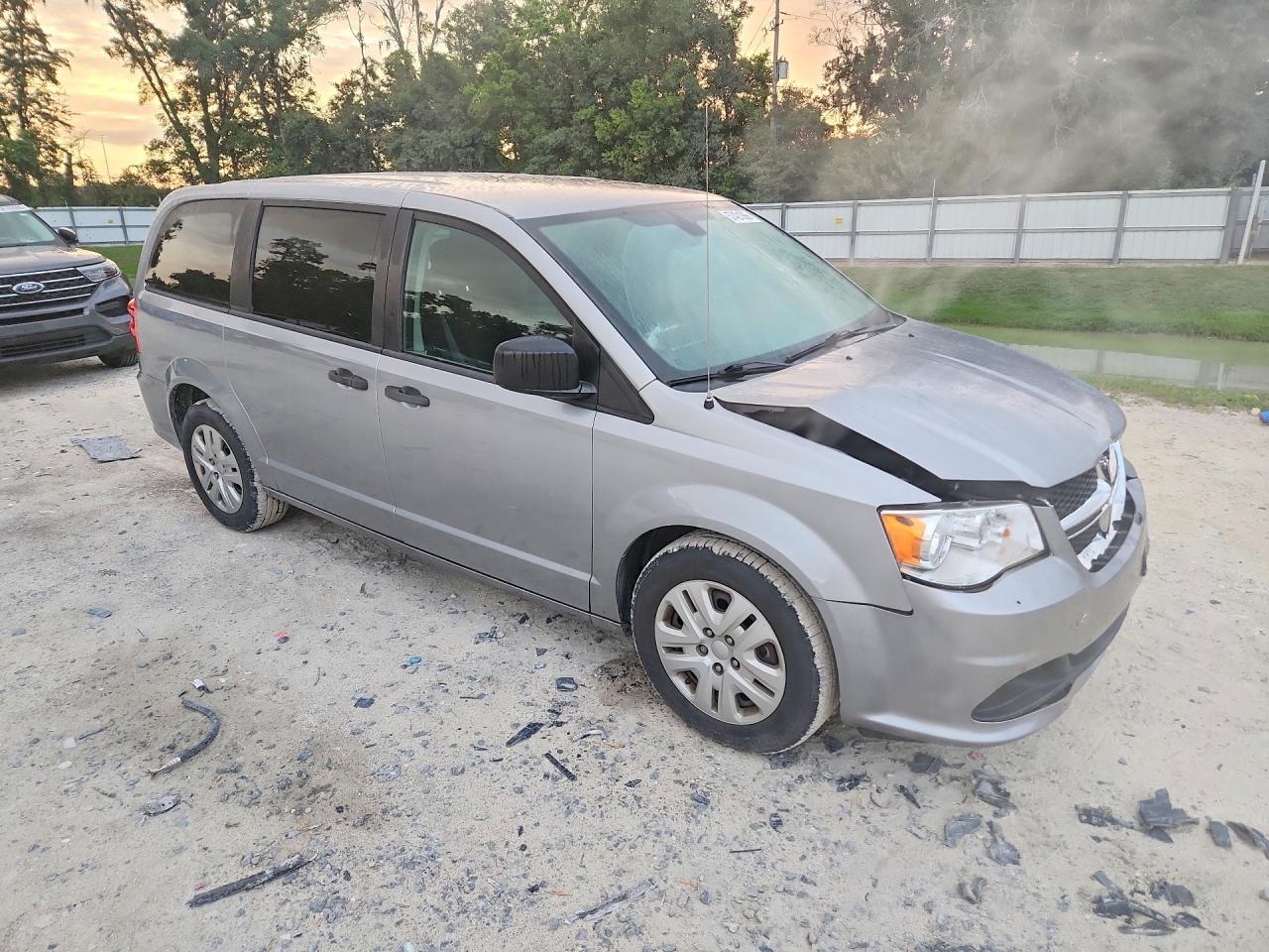 2019 Dodge Grand Caravan Se - zdjęcie 4
