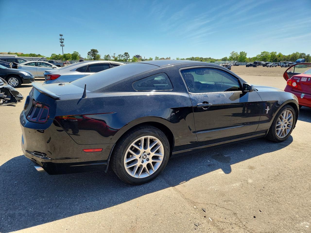 2013 Ford Mustang - zdjęcie 3