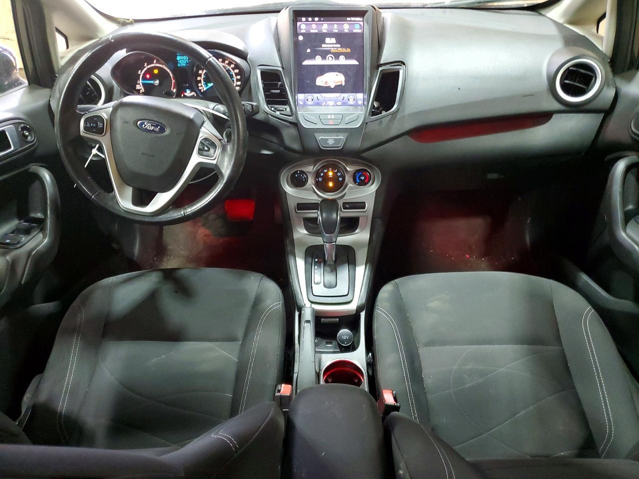 2015 Ford Fiesta Se - zdjęcie 8