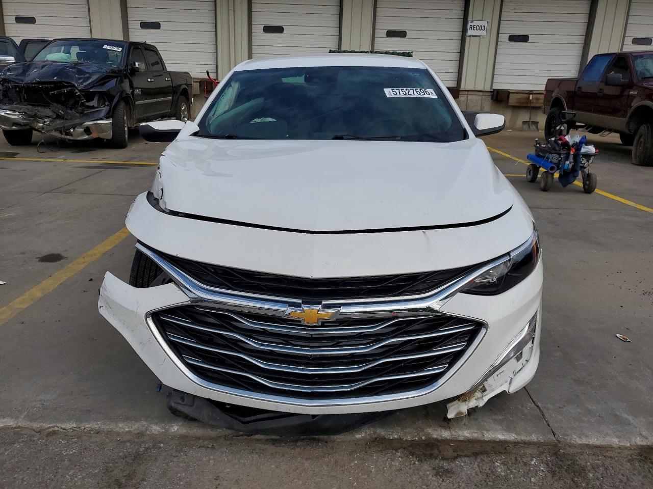 2024 Chevrolet Malibu Ls - zdjęcie 5