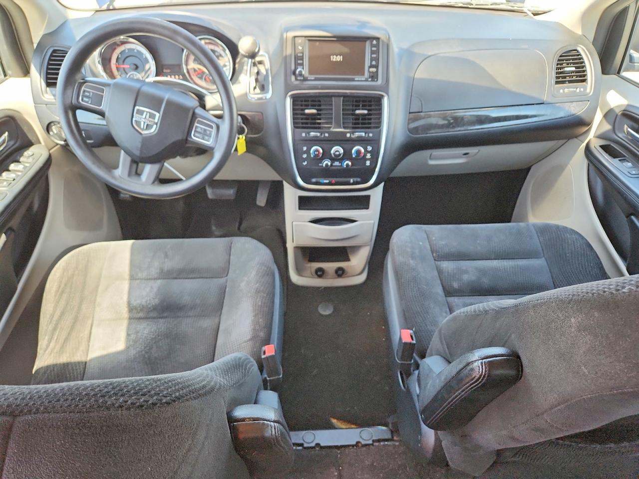 2017 Dodge Grand Caravan Se - zdjęcie 8