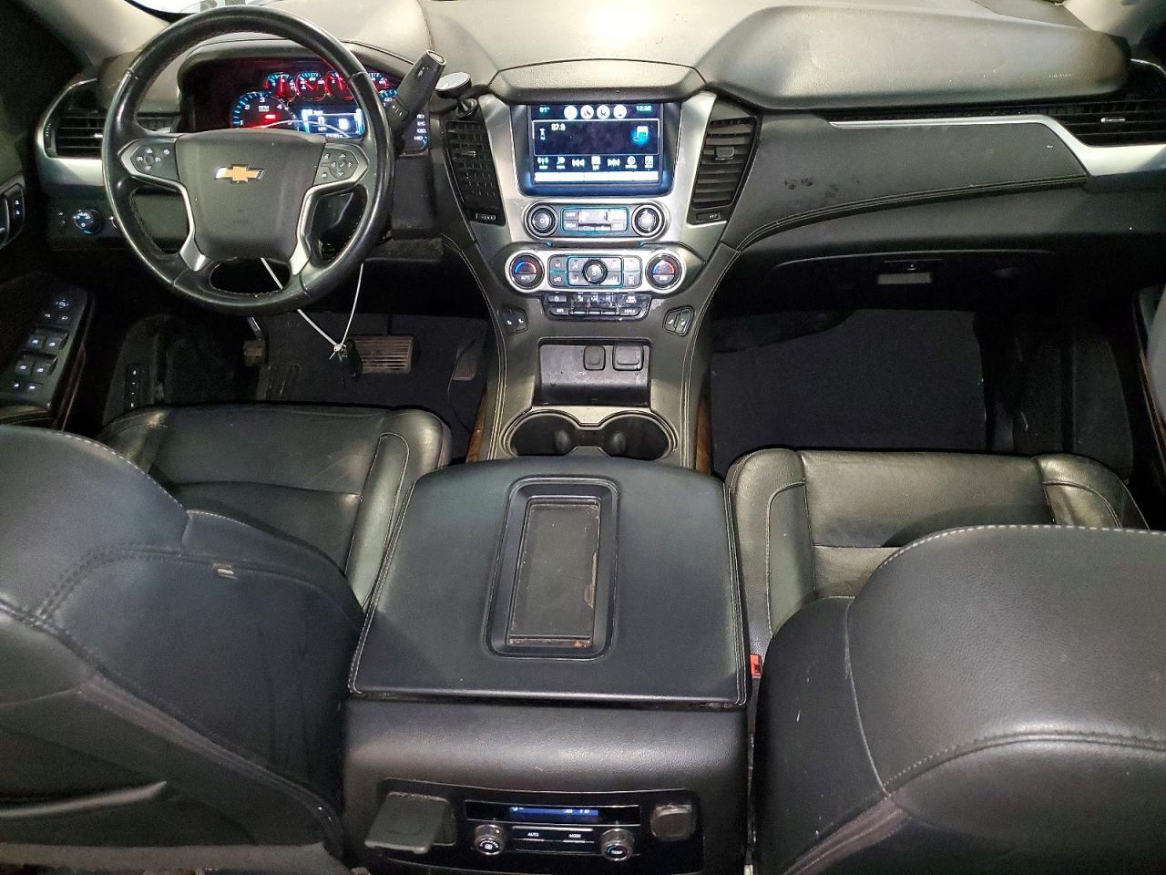 2019 Chevrolet Suburban K1500 Lt - zdjęcie 8