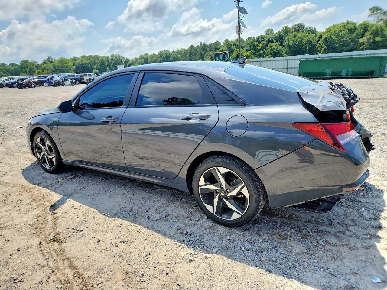 2023 Hyundai Elantra Sel - zdjęcie 2