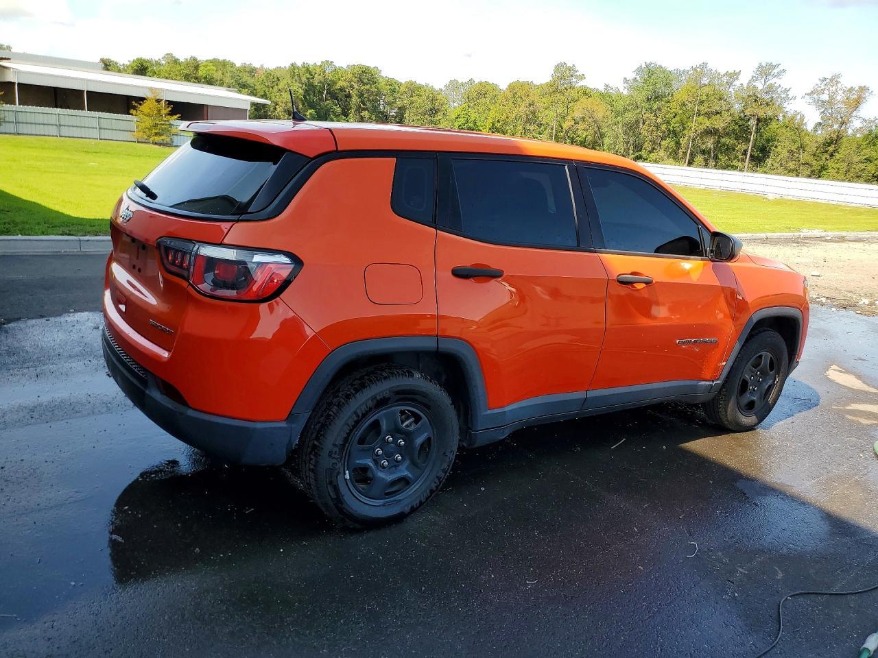 2018 Jeep Compass Sport - zdjęcie 3