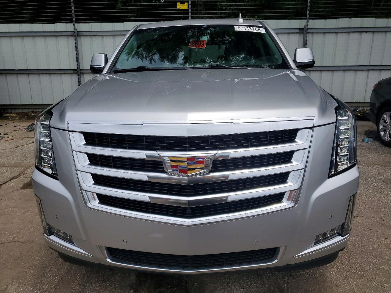 2018 Cadillac Escalade Luxury - zdjęcie 5