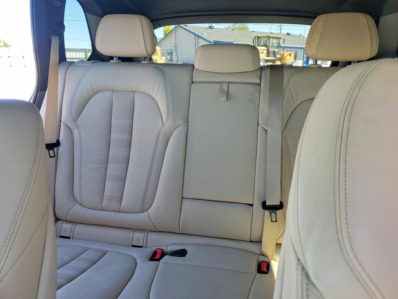 2019 BMW X5 xDrive40I - zdjęcie 10