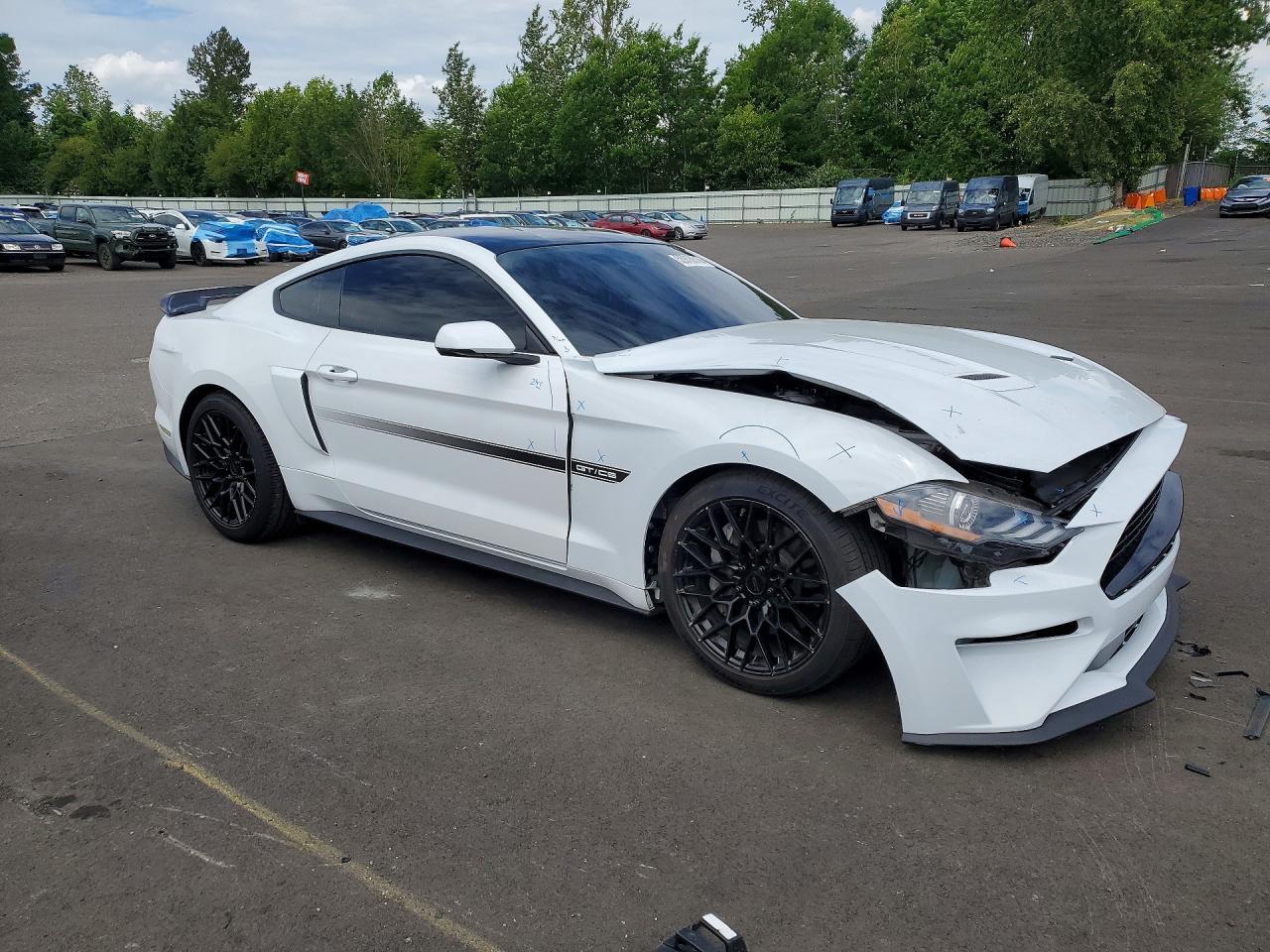 2019 Ford Mustang Gt - zdjęcie 4
